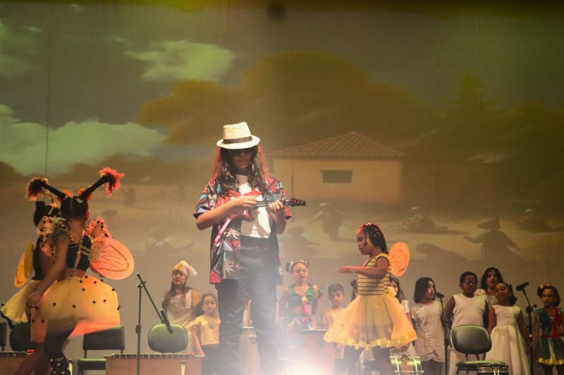 Literatura Mágica leva crianças ao universo musical de Moraes Moreira no Liceu Salesiano do Salvador