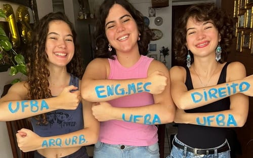 Três irmãs, três conquistas: trigêmeas e estudantes do Liceu Salesiano do Salvador celebram aprovação na UFBA